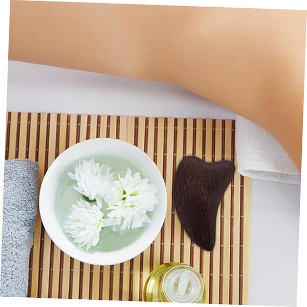 Heart-shaped Wooden Scraping Board Gua Sha Tool for Body and Face Massage