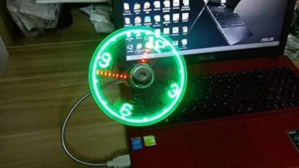 LED USB-kellotuuletin reaaliaikaisella näytöllä, USB-kellotuuletin