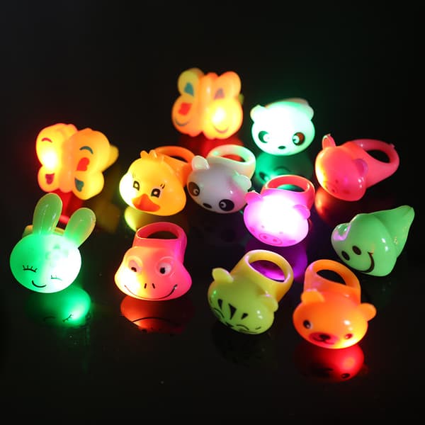 24-pack LED-upplysta, ojämna ringar, festtillbehör för barn, priser Bo