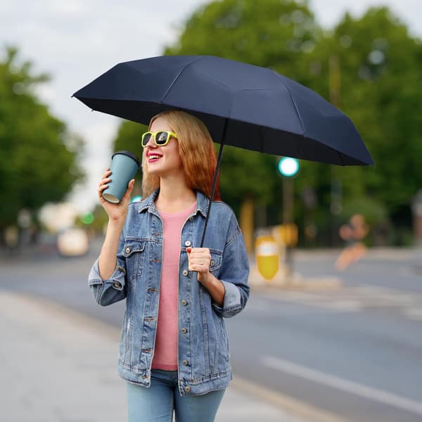 Mini foldbar rejseparaply - 8 paraplyer Lille UPF50+ UV-beskyttelse til sol og regn med kapselboks