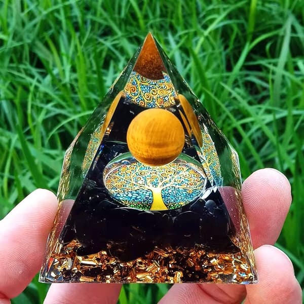 Pyramide Krystal Energitårn, Negativ Energifjerner Velsignelse Hjem & Kontor Feng Shui Pynt Krystalpyramide, 6CM
