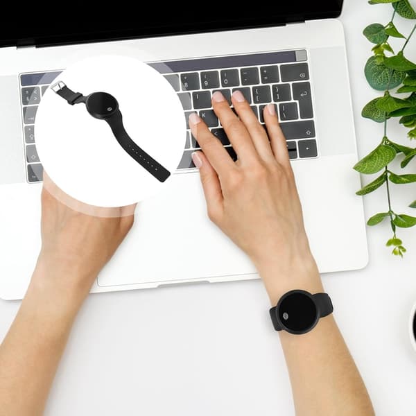 Digitaalinen rannekello miehille ja naisille LED-kosketusnäytöllä