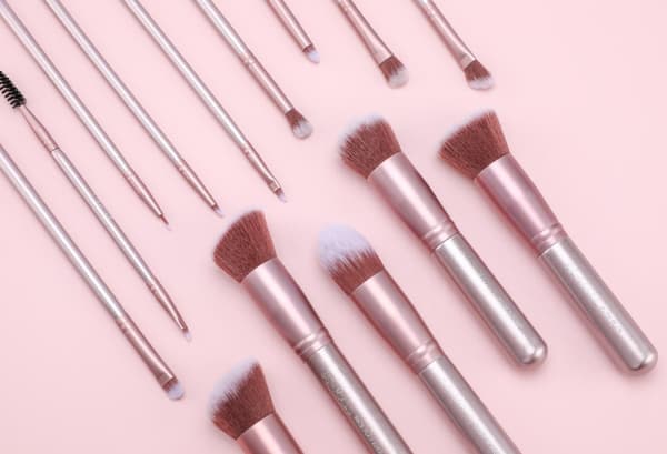 BS02 - BS-MALL 14 stk. eksklusive makeupbørster af bedste kvalitet 150 150