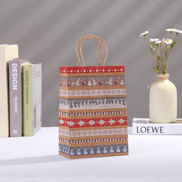 Förpackning med 30 julklappspåsar med olika julmotiv, kraftpapperspåsar, julklappspåse, presentförpackning