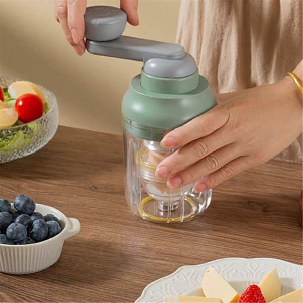 Manual Egg Shaker, Egg Spinner for Hard-Boiled Eggs, Egg Mixer, Kitchen Gadgets Egg Spinner Green