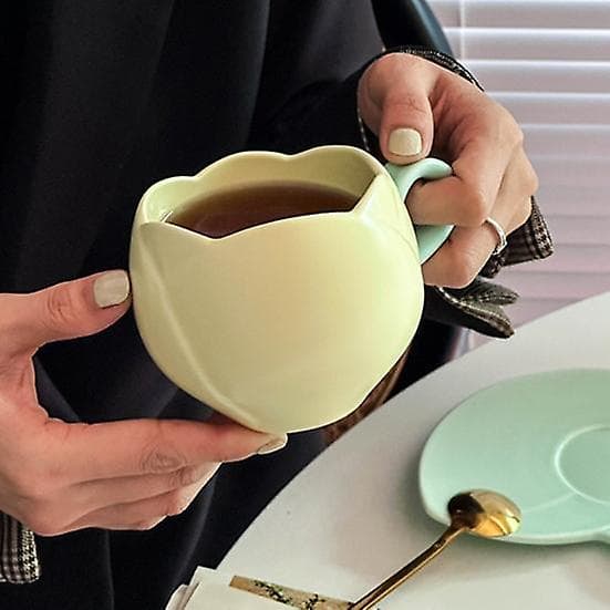 1 set ceramic tulip coffee cup with saucer, smooth surface, heat-resistant teacup for home