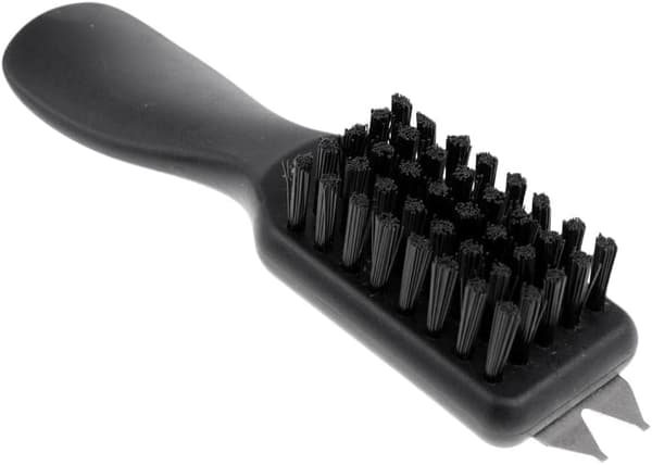 1 Durable Golf Shoe Brush for Removing Dirt and Mud