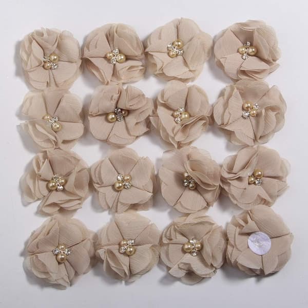 16 stk. 2-tommer mini chiffonblomster blomsterapplikationer pyntet med rhinsten og perler, perfekte til DIY-håndværk (Khaki).