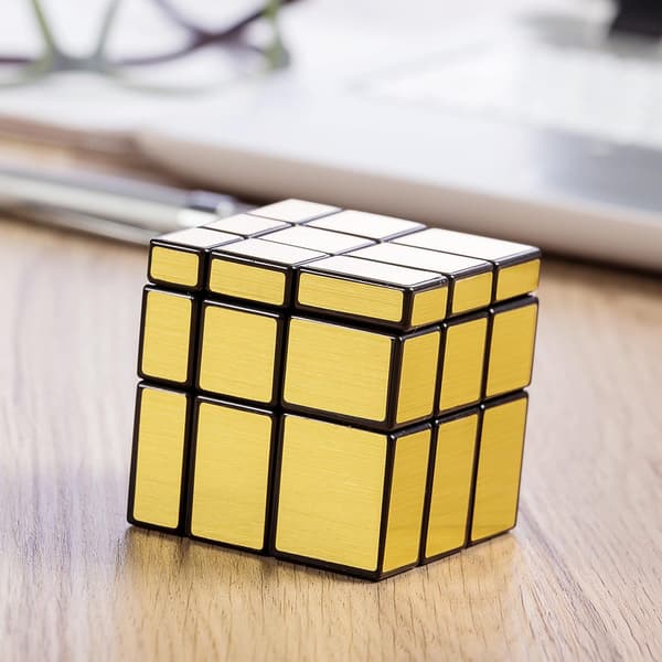 3D Magic Cube Puzzle, Brain Training, Promotes Coordination and Concentration, Perfect for Kids and Adults, 5.5x5.5x5.5 cm