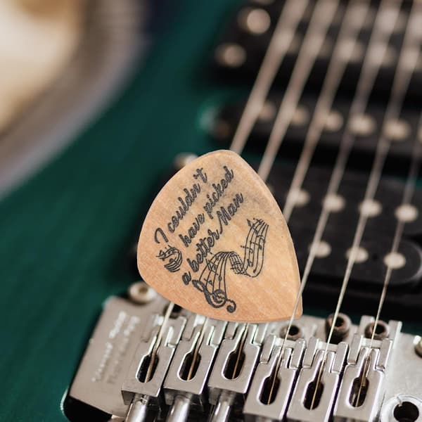 Trägitarrplektrumförvaringslåda Kreativ design Utseende Trämaterial för gitarrtillbehör