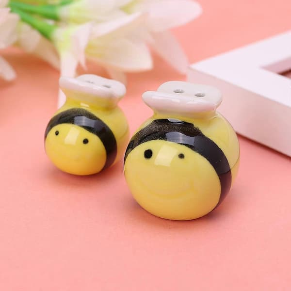 Ceramic Honey Bee Spice Jars Salt and Pepper Shakers Container Wedding Gifts Set