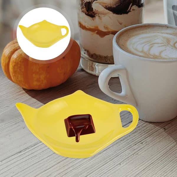Ceramic Teacup Saucer in Teapot Shape Easy to Clean Decorative Teacup Tray