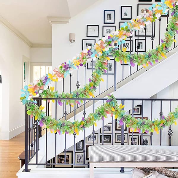 Pet Fringe Garland Easter Table Decorations 8 pcs Green with Length and Unique Shape Design