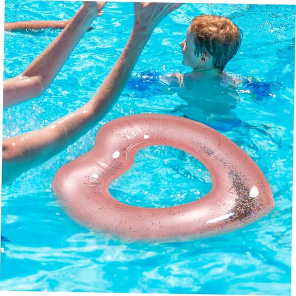 Oppblåsbar bassengflåte hjerteform gutter og jenter badeleker strand flytende ring PVC svømmering tilfeldig farge
