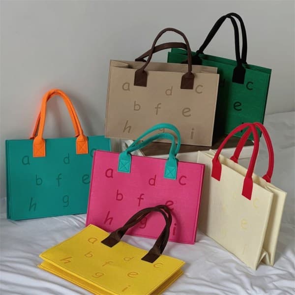 Portable Storage Bag Top Handle Bag Chic and Functional Handbag Felt Bag