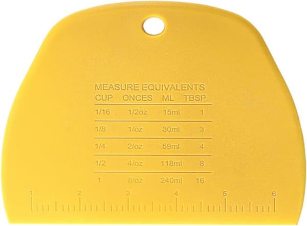 Kitchen Spatula, Non-Slip Handle, Counter Scraper, Yellow 15.5 cm x 11.5 cm, Dishwasher Safe for Easy Cleaning, Versatile Design, Suitable for