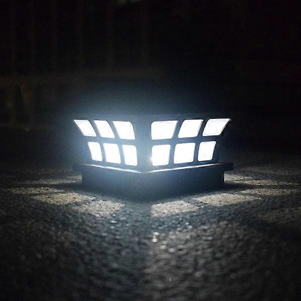 Solcellelamper til udendørs belysning, LED-terrasselamper til træstolper, sæt med 2 koldhvide vandtætte hegnlamper -Sy