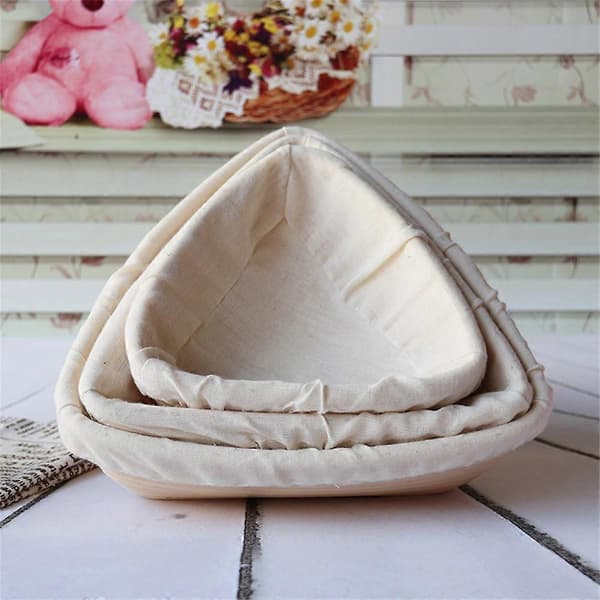 Trekantet Rattan Brødkurv til Hævning af Surdejsbrød 23cm x 23cm 23cm x 23cm