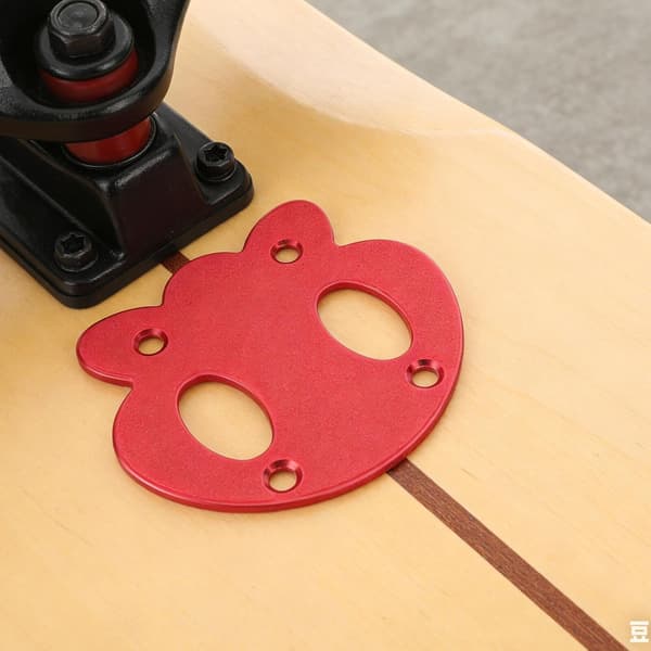 2 st röda aluminiumlegeringspackningar för skateboard i pandaform, skydd mot nedsänkning för longboardtillbehör