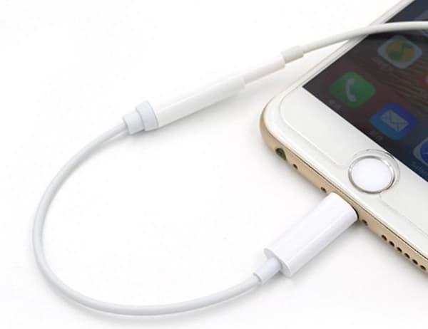 Adapter Kompatibel Med Iphone Lightning 3.5mm Auxiliary