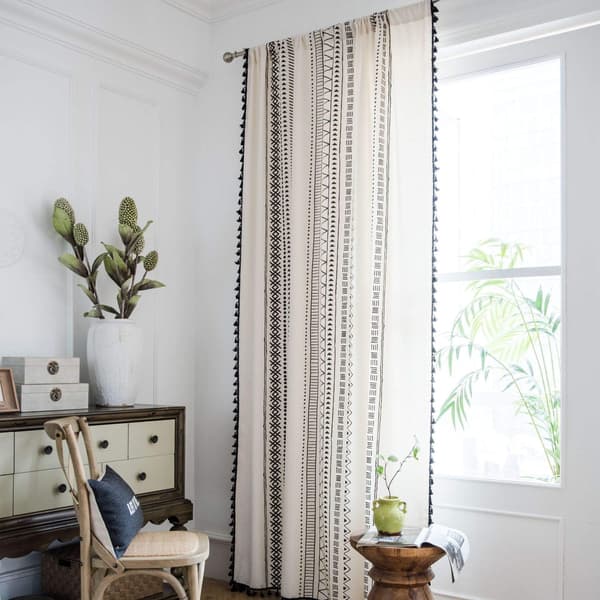 Boho Vindusgardinpanel i bomulls-lin med dusker og stanglomme