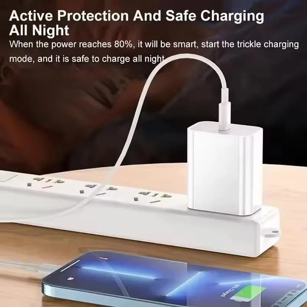 2 stk. 2 m iPhone-kabler (USB-A til Lightning, USB-C til Lightning) hvit white
