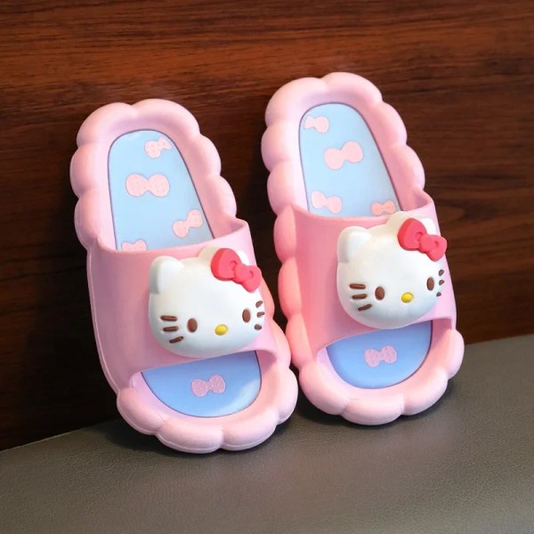 Sanrios Cinnamoroll HelloKittys Anime Figur Tecknad Sommar Inomhus Sandaler Duschrum Halkfri sko Söt Vuxna Barn Tofflor HelloKittys 5 36-37 22cm