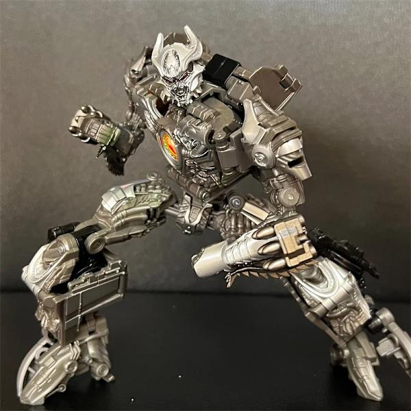 För SS90 Galvatron Upgrade Kit Bröstljusarm Bladfyllningsvapentillbehör ALL OF THEM