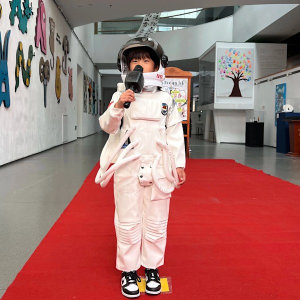 Na-sa-astronauthjälm med rörligt visir, Cosplay Space Mask för vuxna, barn, pojkar födelsedagspresent, skolklassrumskostym Astronaut Helmet-CN