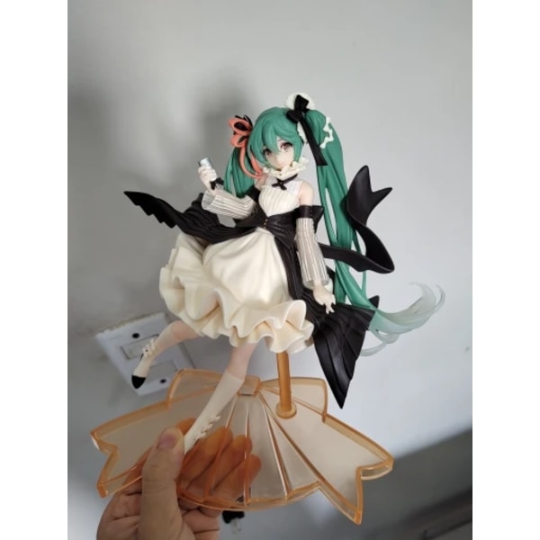 Original Taito Hatsune Miku Figur Artist Masterpiece Latidos 2022 Ver.Anime Modeller Piapro Vocaloid Collection Leksak Barn Present miku