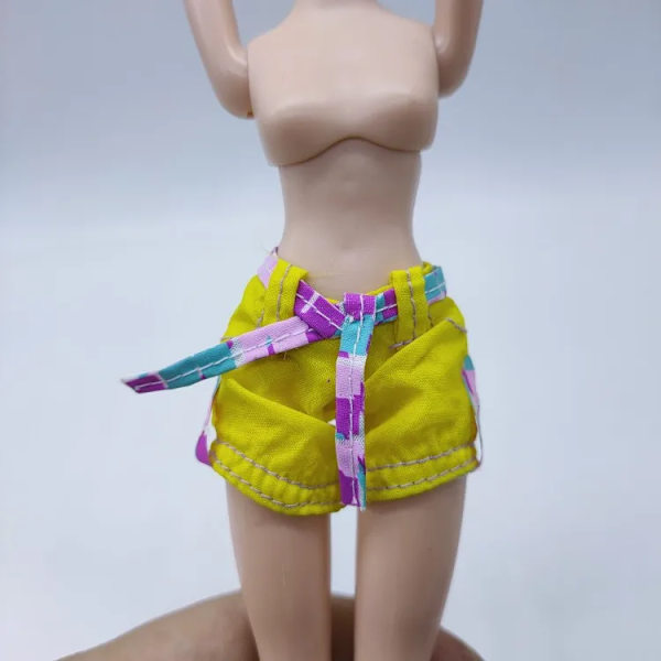 en mängd olika kläder shorts byxor Kjol för 30cm docka mode cool docka gymnasiedocka green