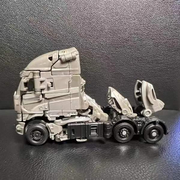 För SS90 Galvatron Upgrade Kit Bröstljusarm Bladfyllningsvapentillbehör A Pair Of Guns