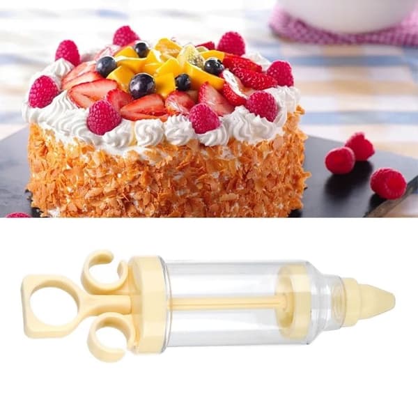 Bakelsesset, 8-delars set med spritstyllar och kaksspruta (gräddfärgad)
