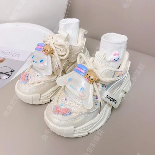 Anime Kawaii Sanrios My Melody Cinnamoroll Kuromi Barn Sneakers Tecknad Söt Luminous Daddy Skor Tjej Sammet Löparskor Present Plus Velvet Sock 10 32-19.6cm