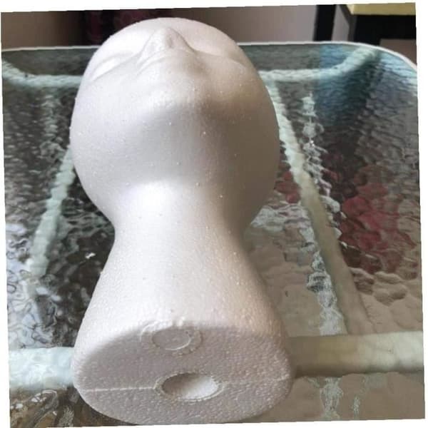 Polystyrenhode, Styrofoam-hode, Skumhode, Stylinghode, Mannekeng, Mannequinhode, Parykkhode