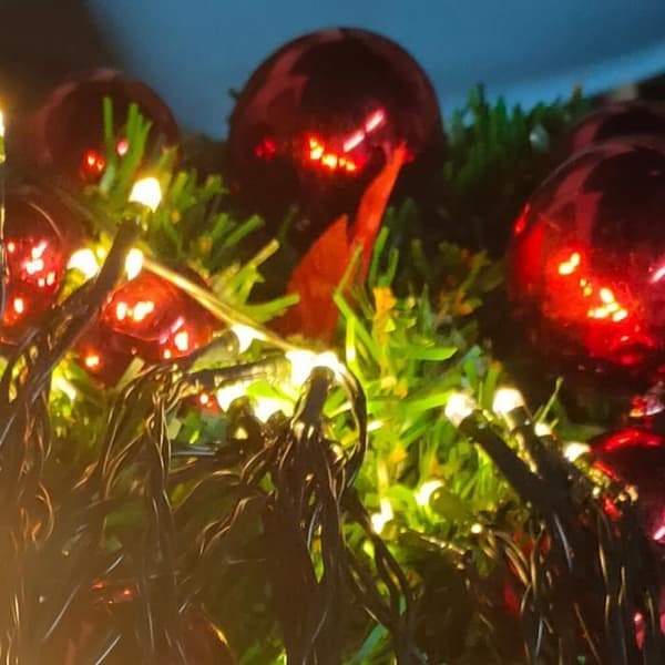 LED-joulukuusen valoköynnös - 2,7 m