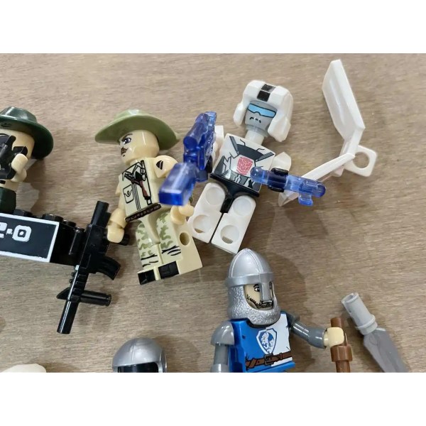 Spel KREON Building Toys Robot Soldier Knight GI Joe Blocks Minifigurer 10