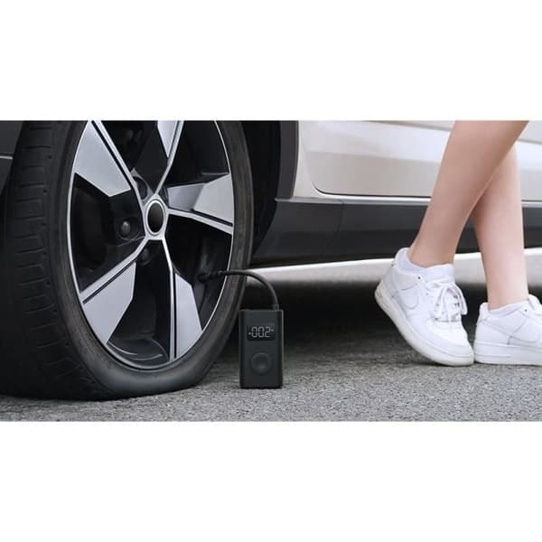 XIAOMI Portabel Multifunktionell Batteriluftpump Black