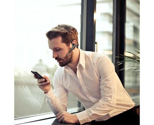 Bluetooth 5.1 -kuulokkeet langattomat urheilunappikuulokkeet latauskotelolla