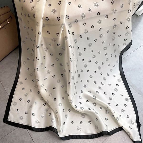 Sidenscarf för damer, Varm, Mjuk, Elegant, Stil - Off-White