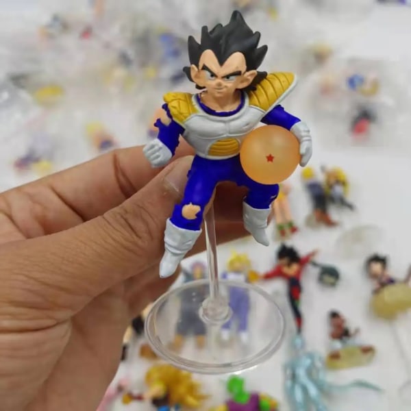 Bandai Dragon Ball HG DG Super Gacha Doll Goku Raditz Piccolo Vegetajv Gui Majinbuu Figur Sällsynt begränsad modell Några mindre brister DRAGON BALL DG 012