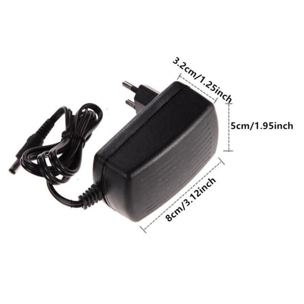 Universal AC/DC Lader Adapter 15V 1A EU Plugg 5.5mm*2.5mm Spiss
