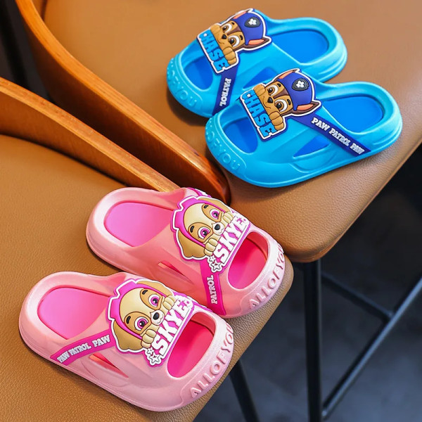 Paw Patrols Skor Tecknade sandaler Pojkar Flickor Kreativa Bekväma Cosplay Tofflor Sommar Nya Kawaii Outdoor Skor Halkfri Mjuk Chase B 28-29 inner 17cm