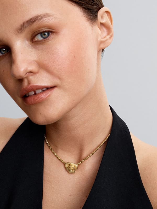 - Rose in Bloom Oversized Charm - 14k gullbelegg