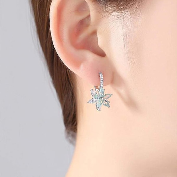 Øredobber for kvinner Sølv øredobber med blomst Cubic Zirconia Krystall Clip on Øredobber for kvinner Jenter 3A Zirkon Øredobber Elegante damer