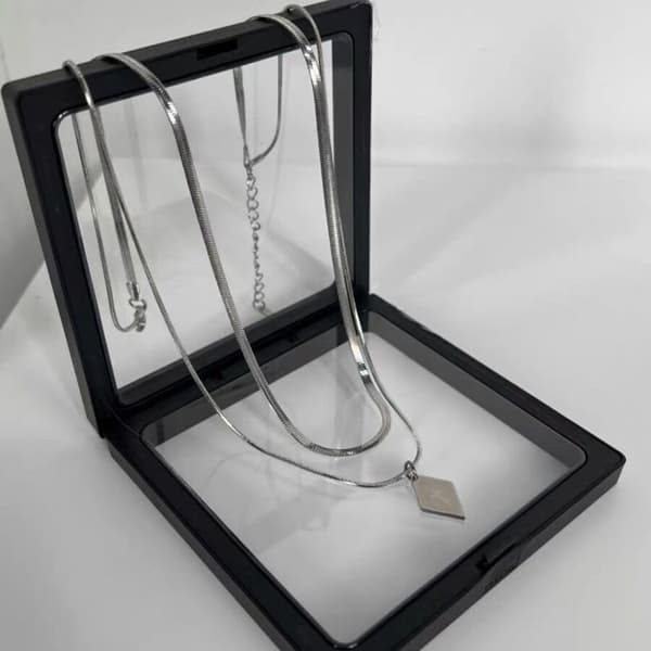 Herrhalsband med nyckelbensdesign XJYDNCG Unikt diamantformat hänge - Silver