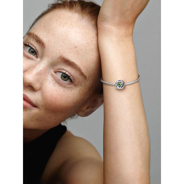 - August Spring Green Eternity Circle Charm - Sterling sølv