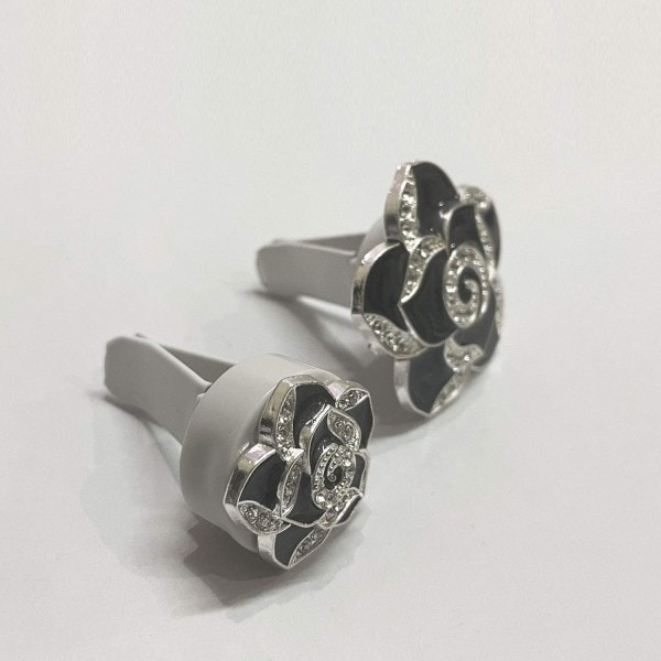 Auton koristelu blingillä, Bling-auton koristelu, Strassi-timantti-ilmastointiaukon koristelu - Mustat kukat (1 pari)