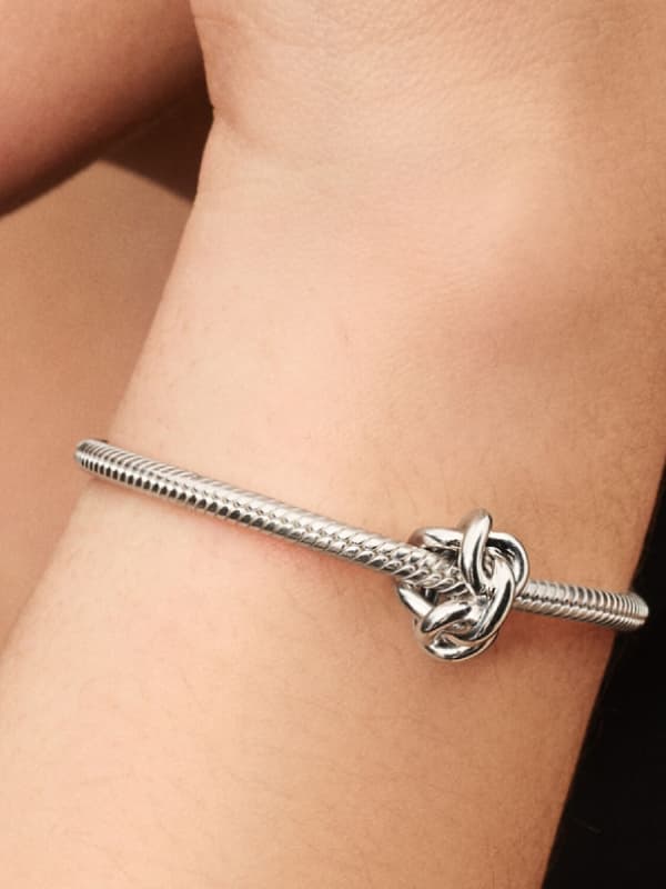 - Infinity Knude Charm - Sterlingsølv