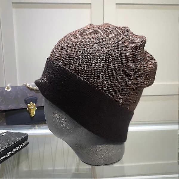 Ny ankomst Designer Brevtrykt Ternet Vinterhue Blød Varm Strikket Beanie Sort Black